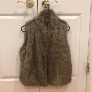 Fur vest